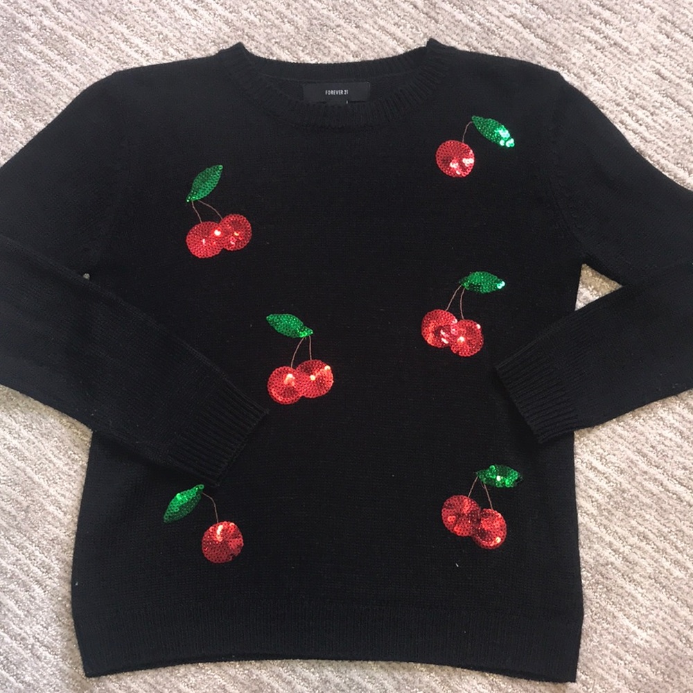 🍒 FOREVER 21 SWEATER